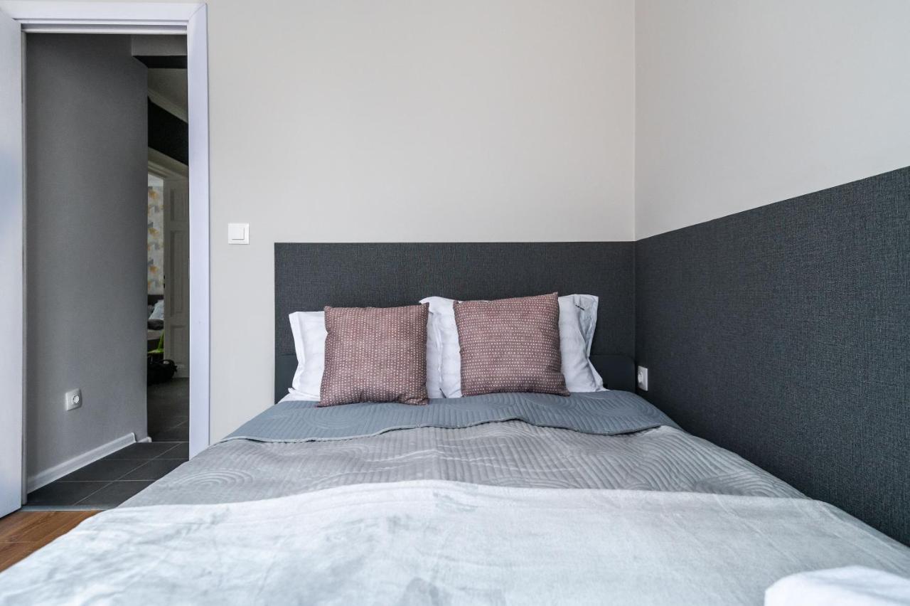 Boutique 2-Bedroom Apartment In Sofia Bagian luar foto