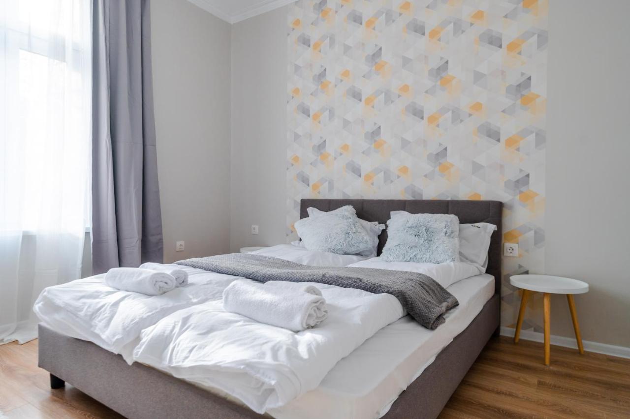 Boutique 2-Bedroom Apartment In Sofia Bagian luar foto