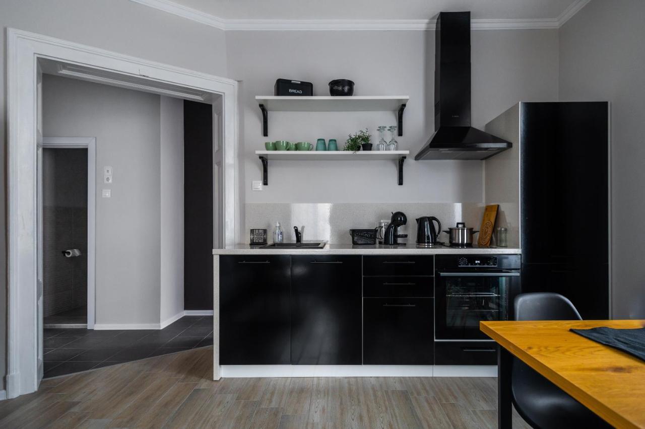 Boutique 2-Bedroom Apartment In Sofia Bagian luar foto