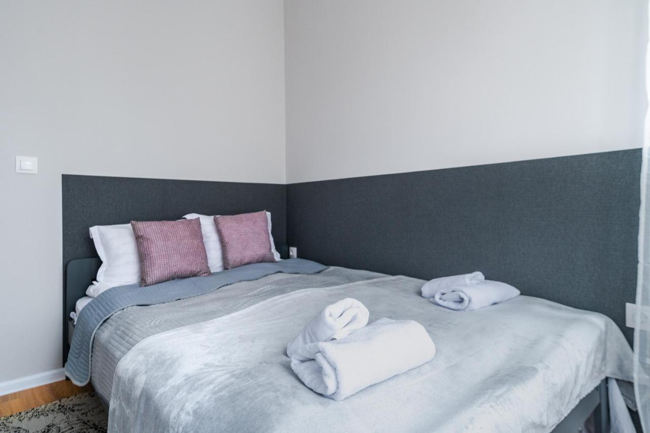 Boutique 2-Bedroom Apartment In Sofia Bagian luar foto